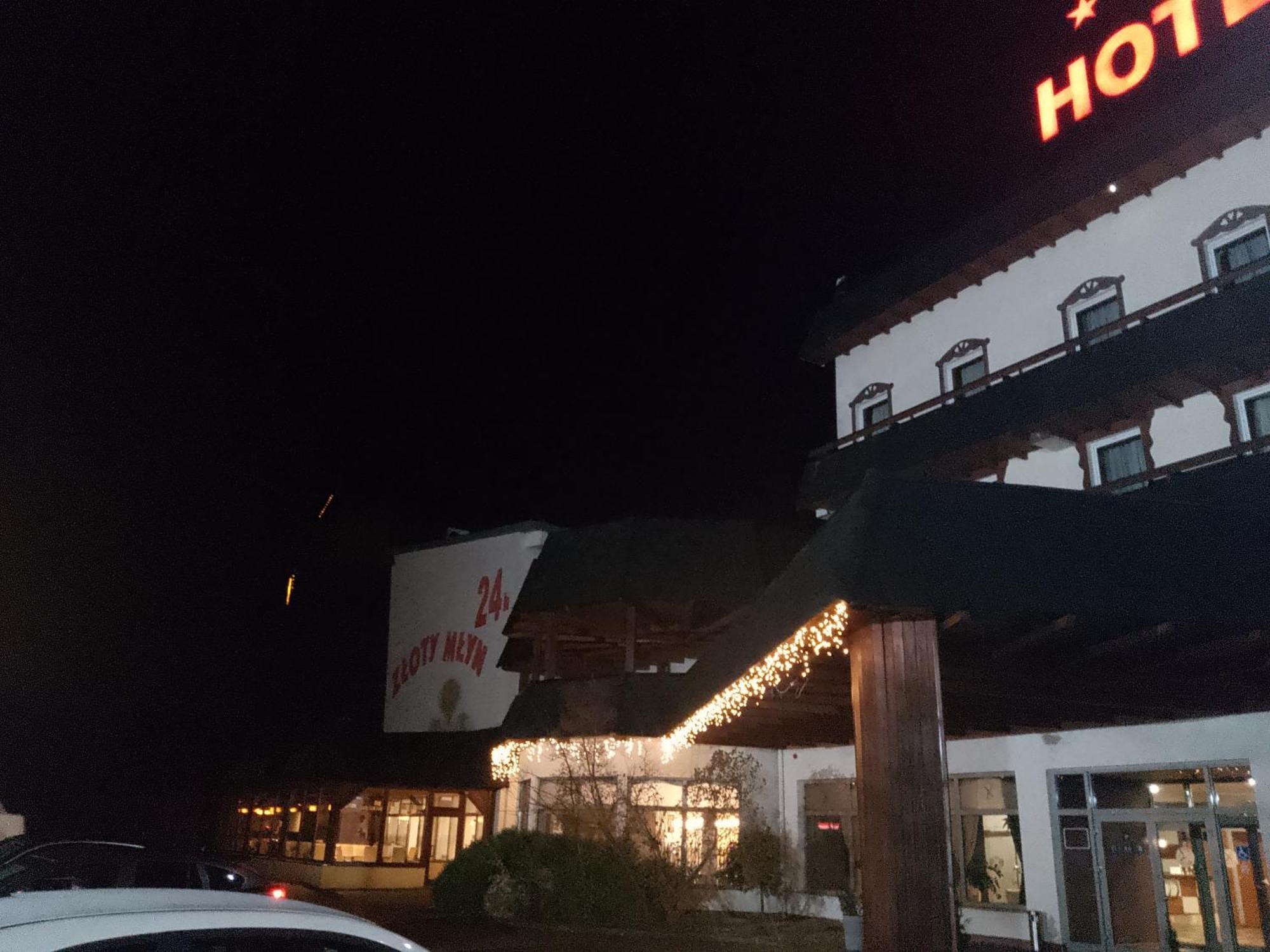 Hotel Zloty Mlyn Polichno Bagian luar foto