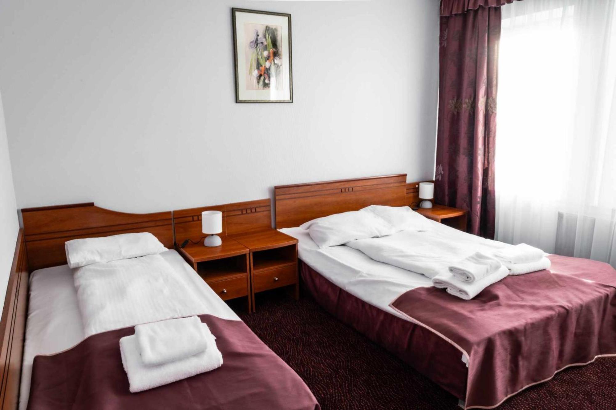 Hotel Zloty Mlyn Polichno Bagian luar foto